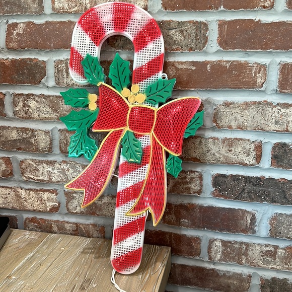 Vintage Candy Cane & Holly Christmas Light Hanging - Picture 4 of 9